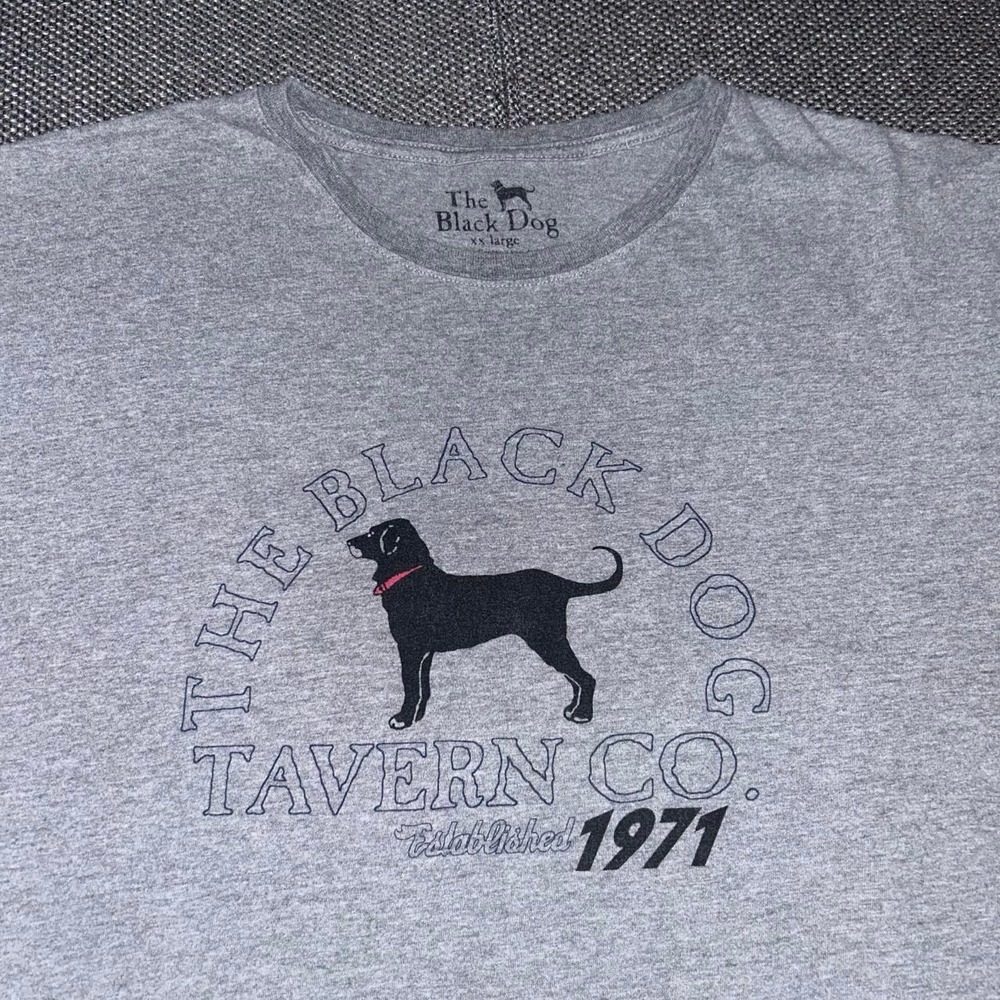 The Black Dog Marthas Vineyard Gray Art Dog Lover T Shirt Size 2XL
